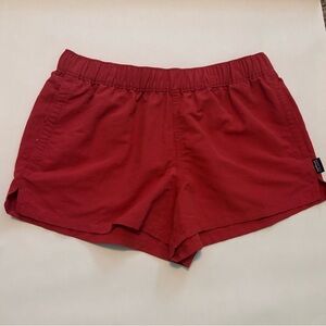Patagonia barely baggies shorts “Adzuki red” ❤️